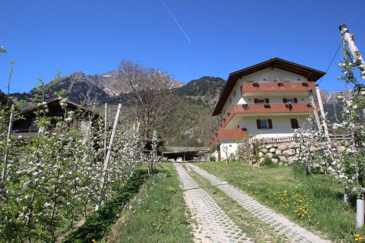 Mareinhof - Urlaub Auf Dem Apfelbauernhof Apartment Парчинес Екстериор снимка